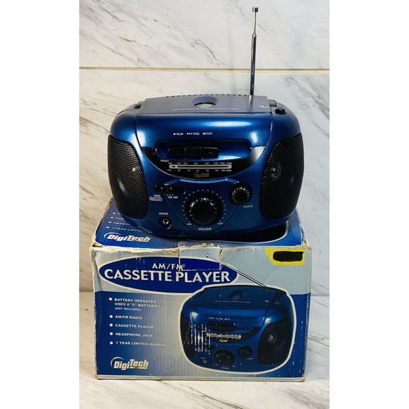 Vintage Digitech AM/FM Cassette Player NEW battery operated only - Picture 2 of 11